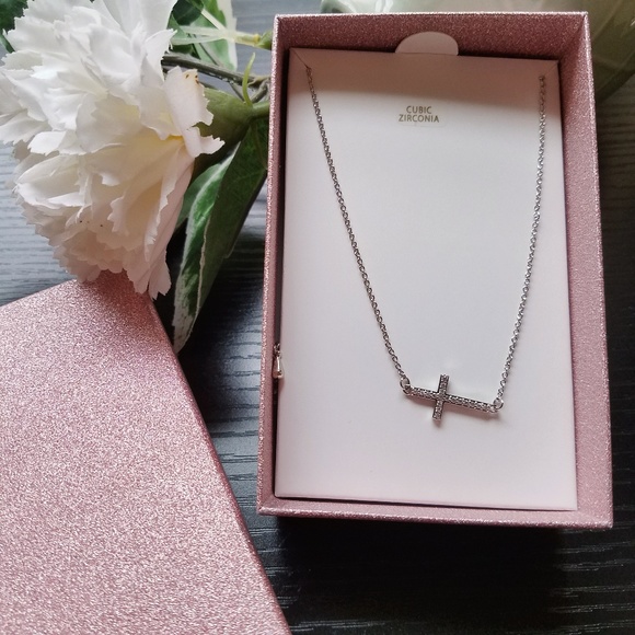 Jewelry - Horizontal Cross Necklace (Silver)